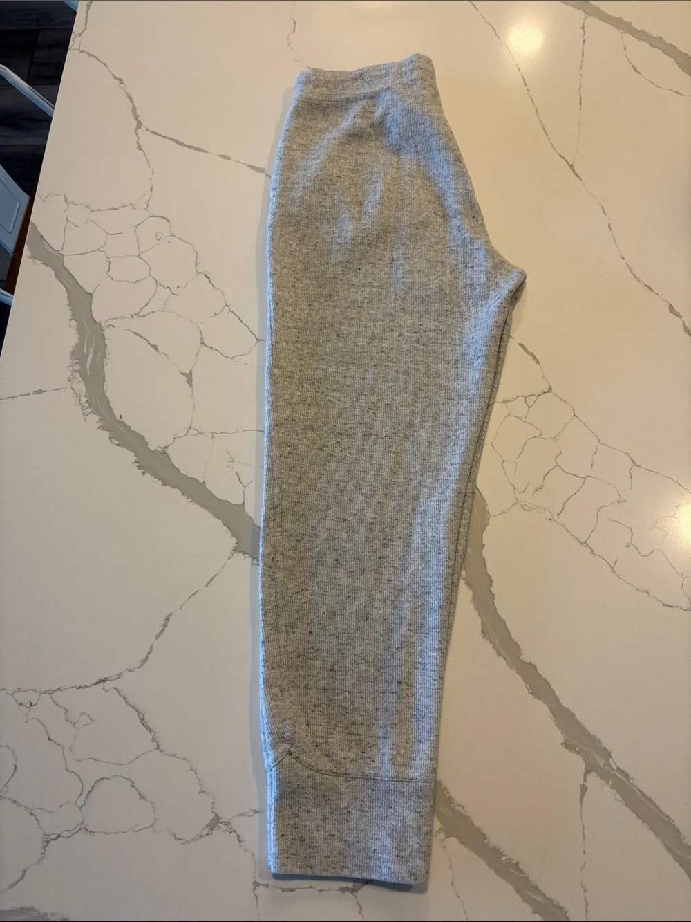 Nike Athletic Therma Tapered Joggers ~ Small ~ Heathered Grey